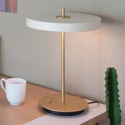 LED-bordlampe Asteria Table, USB, perlehvid/messing^UMAGE Online