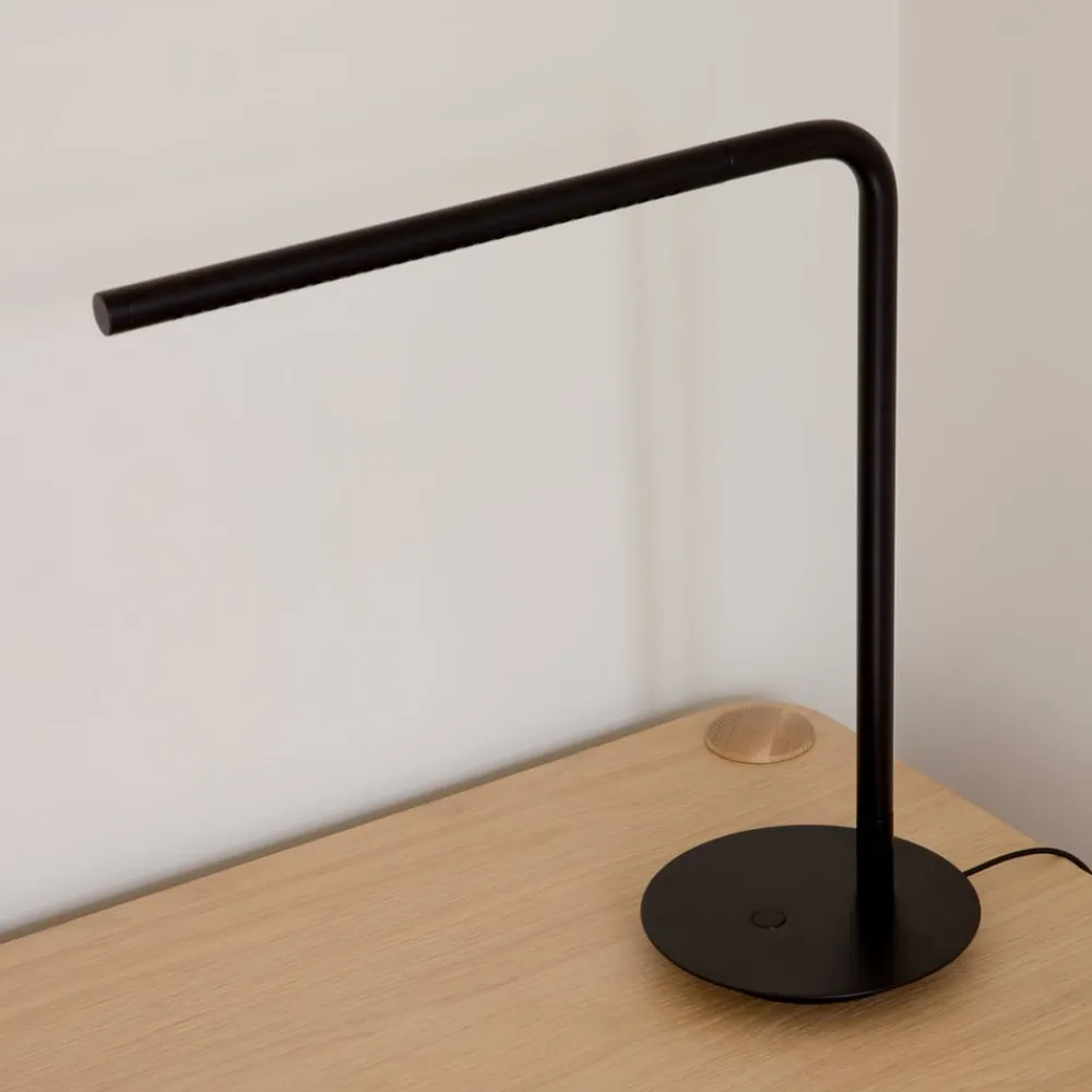 UMAGE Arbejdsrum/Kontor>LED-bordlampe Omni, sort Højde 46 cm Metal drejelig