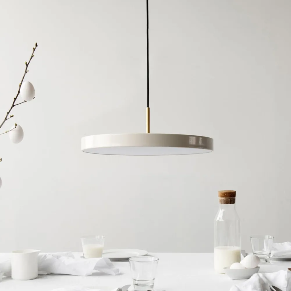 UMAGE LED-hængelampe Asteria Medium perlemor/messing Ø 43 cm