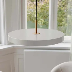 UMAGE LED-hængelampe Asteria Medium perlemor/messing Ø 43 cm