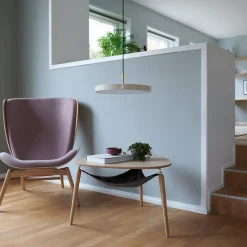 UMAGE LED-hængelampe Asteria Mini, perlehvid/messing, Ø 31 cm