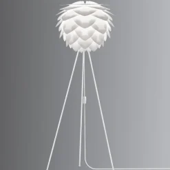 UMAGE Silvia medium gulvlampe, tre ben, hvid