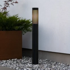 Konstsmide Vejlampe Pistoia, sort, højde 95 cm, metal, IP54