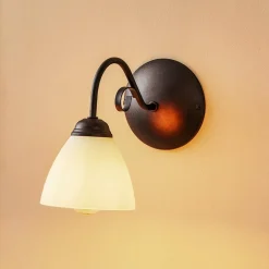 Lamkur Væglampe Adoro med glasskærm, brun