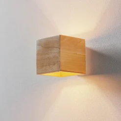 SOLLUX LIGHTING Væglamper>Væglampe Ara som terning i træ