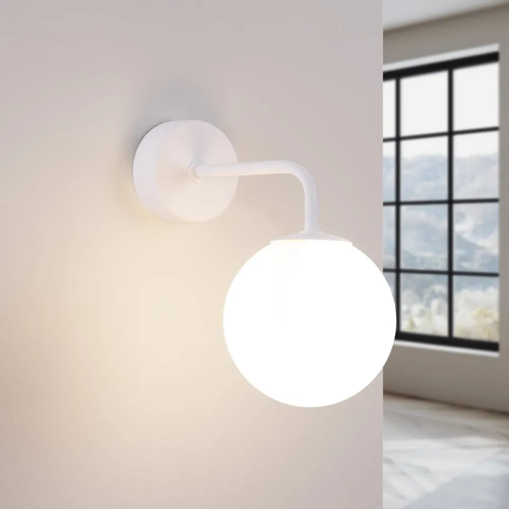 SOLLUX LIGHTING Væglampe Astral, hvid, udspring 22 cm, stål/glas