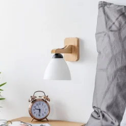 Væglampe Haro med glasskærm, eg/hvid^Lamkur New