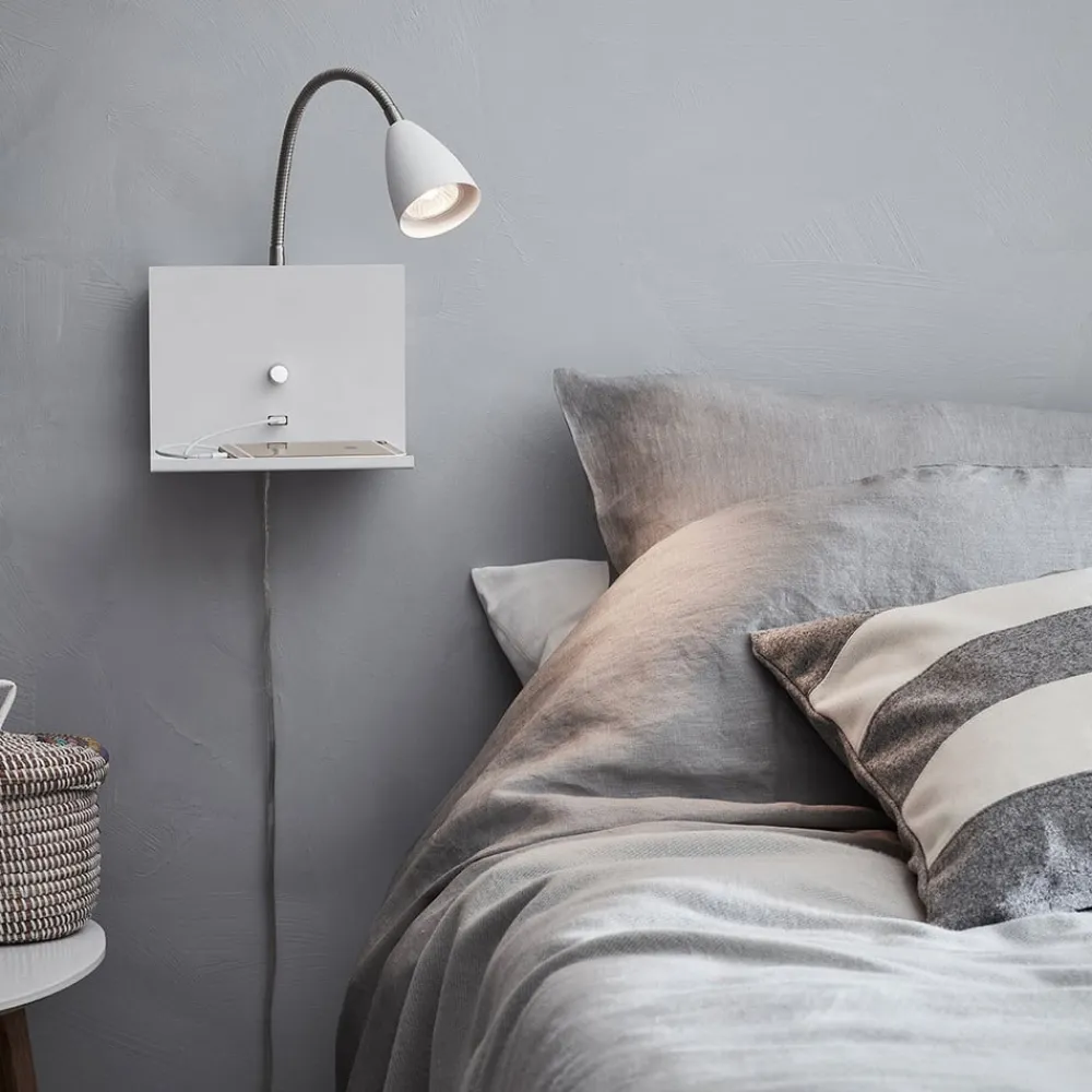 Markslöjd Væglampe Logi med hylde, hvid