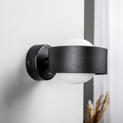 Væglampe Mado i stål, sort, 1 lyskilde^Argon Hot