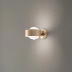 Euluna Væglamper>Væglampe Mado, opalglas/messing, 1 lyskilde