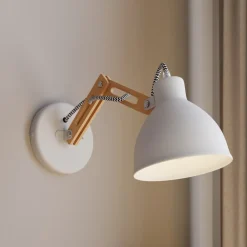 Euluna Væglampe Skansen, træarm justerbar, hvid