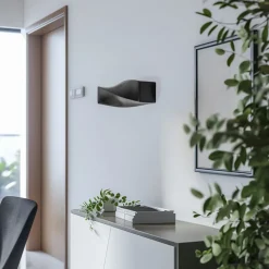 Væglampe Turn i keramik, op/ned, sort^SOLLUX LIGHTING Sale