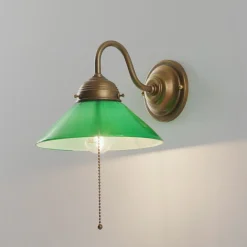 Berliner Messinglampen Væglamper|Væglamper>Væglampen KONRAD med grøn lampeskærm