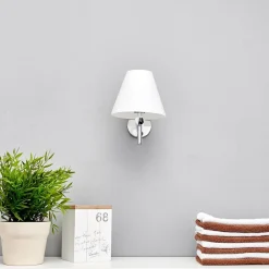 Lindby Violetta - elegant badeværelseslampe, vægmontage