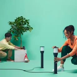 WiZ Elpas LED-gadelampe sort RGBW startsæt